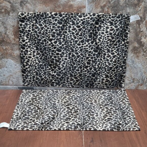 Linens N Things Jaguar Placemat Set of 2 - Picture 3 of 11